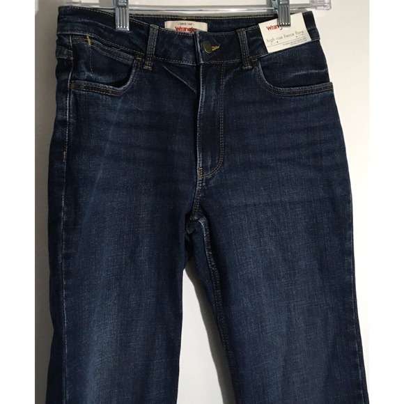 Wrangler High-Waisted Fierce Flare Women's Size 2/26/30 Dark Wash Denim Jeans - Picture 4 of 7